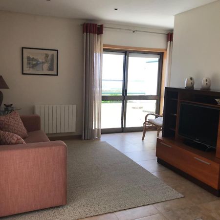 Beachfront Apartment With Sea View Azurara Εξωτερικό φωτογραφία